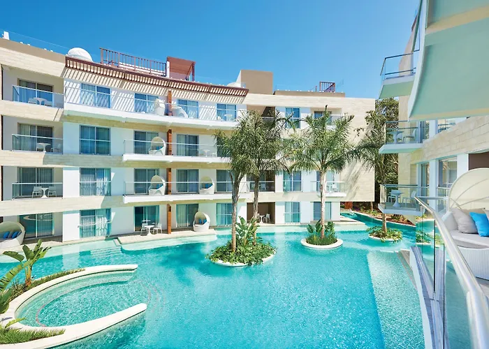 Hotel Residences At The Fives